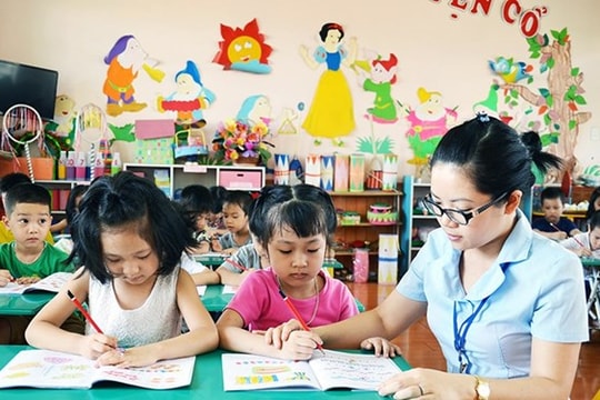 Năm 2025, 100% cơ sở giáo dục đưa quyền con người vào chương trình học