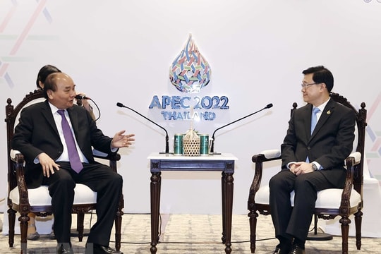 Chủ tịch nước tiếp quan chức Hong Kong và IMF bên lề APEC 2022