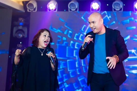 Vui đời nuôi lợn trồng rau, Siu Black được mời hát show của tỷ phú?