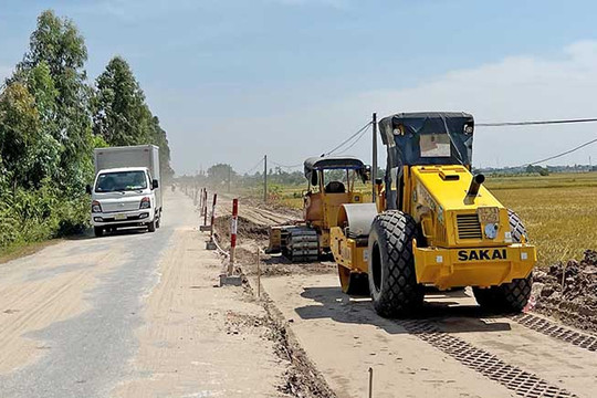 Tiếp tục vận động dân hiến đất cải tạo đường huyện 195 ở Thanh Miện