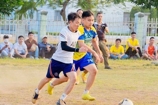 Sôi nổi phong trào bóng đá trong công nhân