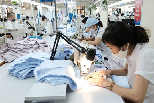 [Infographic] Textile and garment exports aim to reach 47 billion USD in 2023