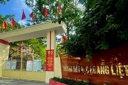 8 học sinh ở Hà Nội nhập viện do thuốc lá điện tử