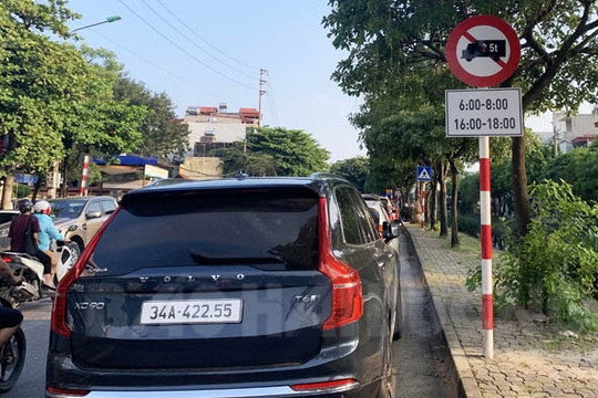 Trucks, passenger cars prohibited from Vu Cong Dan street in 3 time frames