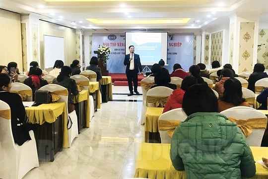 Trang bị kiến thức về thương mại điện tử cho phụ nữ khởi nghiệp