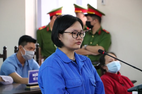 Đề nghị án tử hình nữ sinh đầu độc giết cha bằng xyanua