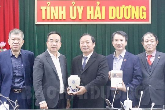 Liên hiệp Các tổ chức hữu nghị Việt Nam làm việc với Thường trực Tỉnh uỷ Hải Dương