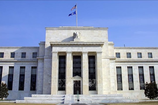 Fed tăng lãi suất lên mức cao nhất 15 năm, đồng thuận bắt đầu hạ lãi suất vào năm 2024 