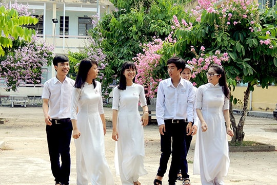 Thương nhớ sân trường
