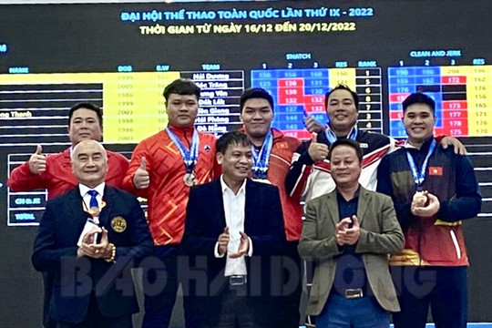 Lực sĩ Trần Đình Thắng giành 3 huy chương vàng, phá 3 kỷ lục quốc gia
