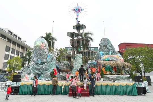 [Photos] Christmas atmosphere in Hai Duong city