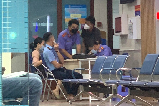 Bắt quả tang chấp hành viên Cục Thi hành án dân sự TP Hồ Chí Minh nhận hối lộ