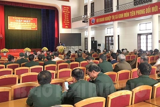 Các địa phương gặp mặt cán bộ quân đội nghỉ hưu, nghỉ công tác