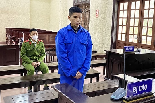 Vào tù sau hơn 7 năm trốn truy nã