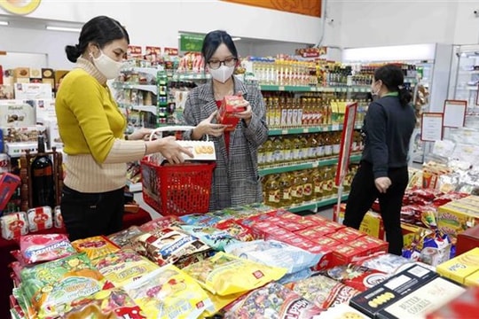 Không để xảy ra hiện tượng lợi dụng tăng giá dịp cuối năm và Tết Nguyên đán