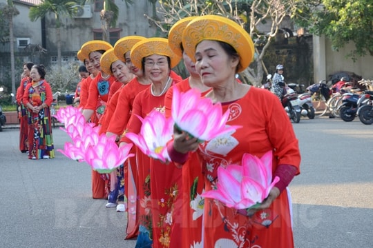15 câu lạc bộ tham gia chương trình văn nghệ chào năm mới