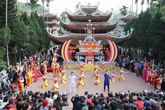 Chùa Hương khai hội trở lại, kéo dài 3 tháng