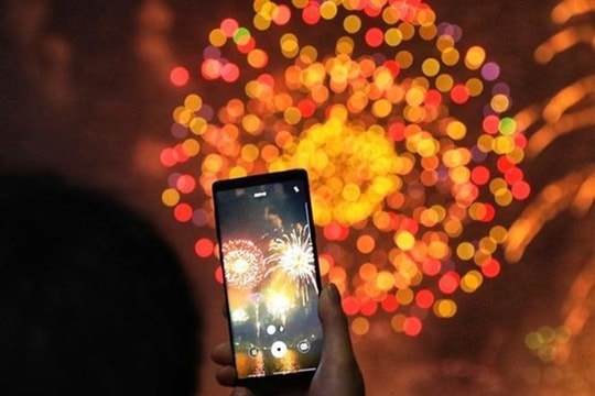 Ha Noi to launch firework displays in 30 locations