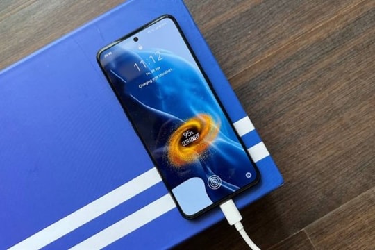 Smartphone sạc 240 W nhanh nhất thế giới sắp ra mắt