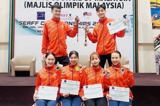First gold medal of 2023 goes to fencing team