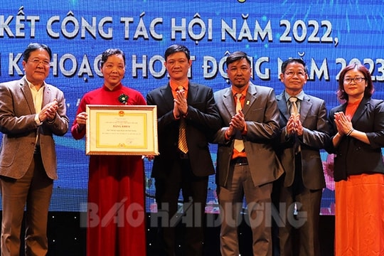 8 tác giả đoạt giải Cuộc thi sáng tác văn học nghệ thuật "Vì bình yên cuộc sống" năm 2022