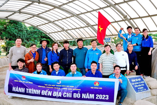 Tuổi trẻ Thanh Miện thăm "Địa chỉ đỏ" ở Điện Biên