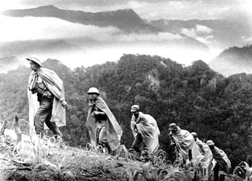Ba người lính