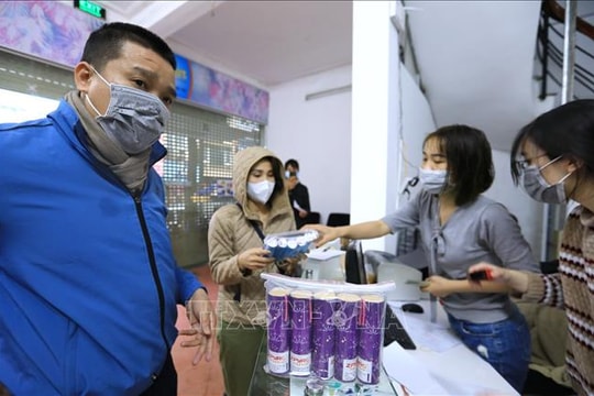 Mua bán pháo hoa ngoài cửa hàng Nhà máy Z121 và Tổng công ty GAET là vi phạm pháp luật