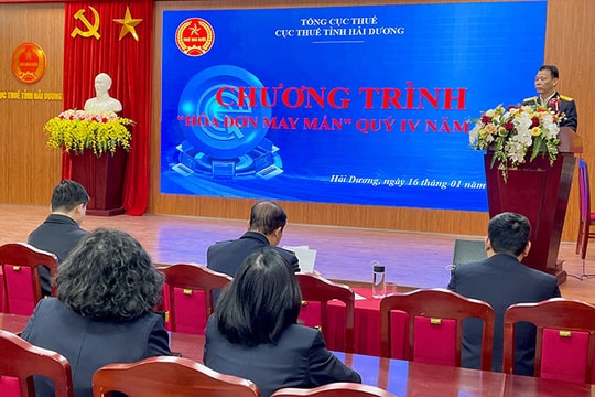 44 người mua hàng may mắn trúng thưởng chương trình hóa đơn may mắn