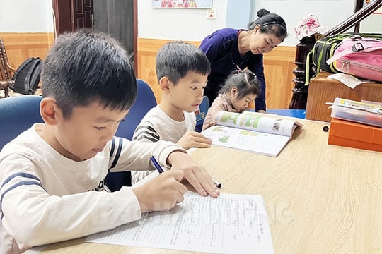 Ở những ngôi nhà vắng bóng mẹ cha