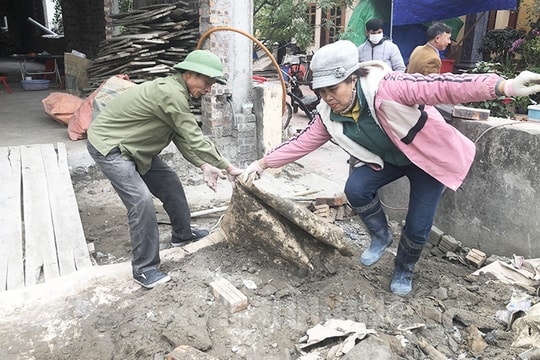 Tất bật cuối năm ở “làng thợ xây”