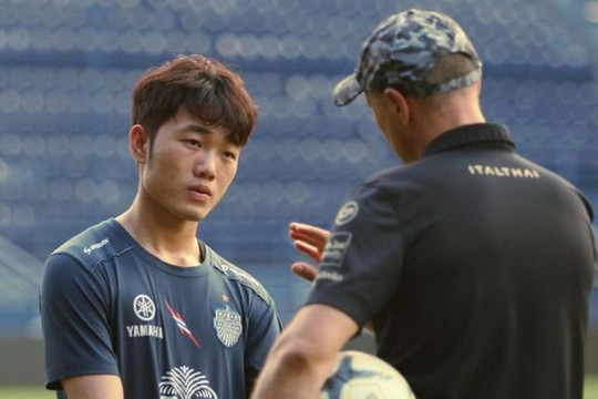 Xuân Trường tái ngộ ''thầy cũ'' ở Siêu Cúp Quốc gia 2022