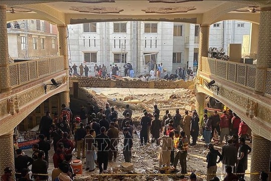 Thủ tướng Pakistan nhận định vụ nổ đền thờ ở Peshawar là vụ tấn công liều chết