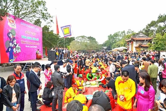 12 teams register for banh chung making contest, seven for banh day making contest at Con Son - Kiep Bac Spring Festival