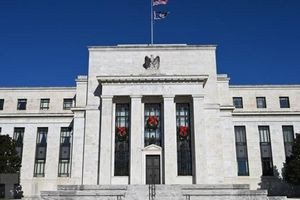 Fed tăng lãi suất lần thứ 8 liên tiếp 