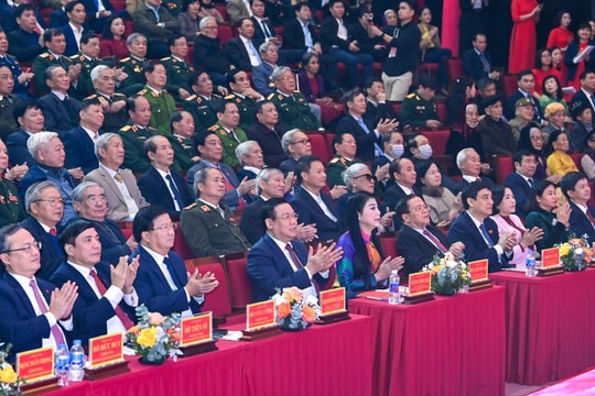 Vĩnh Phúc kỷ niệm 93 năm Ngày thành lập Đảng và 60 năm ngày Bác Hồ về thăm tỉnh