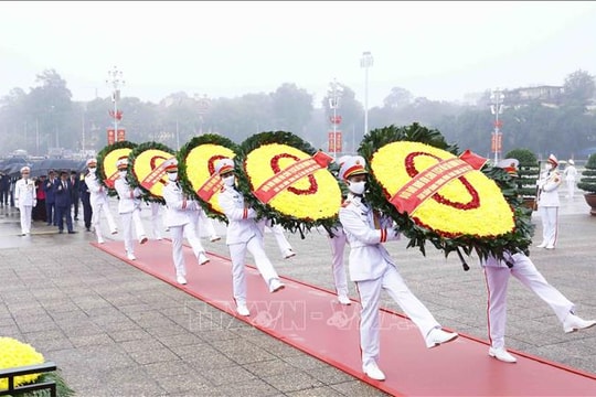 Leaders pay tribute to President Ho Chi Minh on Party’s founding anniversary
