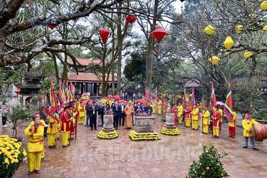 [Video] Con Son - Kiep Bac Spring Festival boasts many special activities