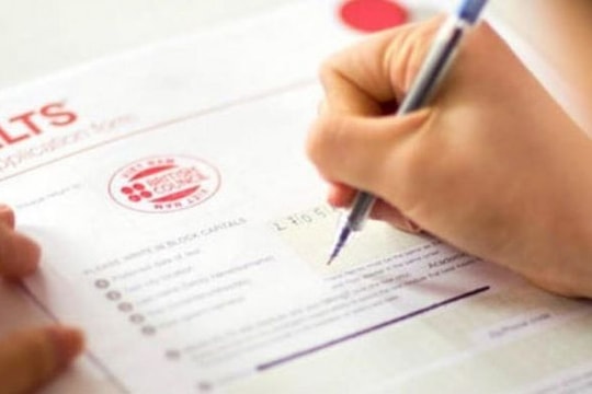 Xét tuyển đại học 2023: Cuộc đua xét tuyển bằng chứng chỉ ngoại ngữ