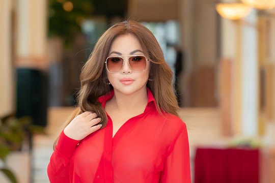 Minh Tuyết: Có lẽ 3 vòng của tôi lố quá nên bị gọi là ca sĩ sexy