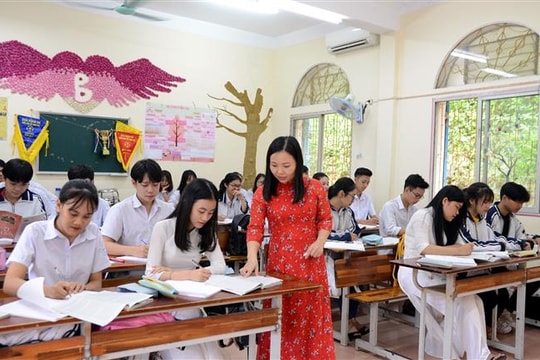 Bộ Giáo dục và Đào tạo thông tin về lương và phụ cấp lương cho giáo viên