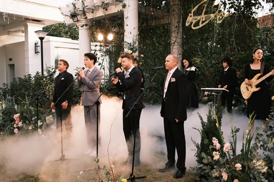UK pop group 911, Duc Phuc celebrate Valentine’s Day with remake