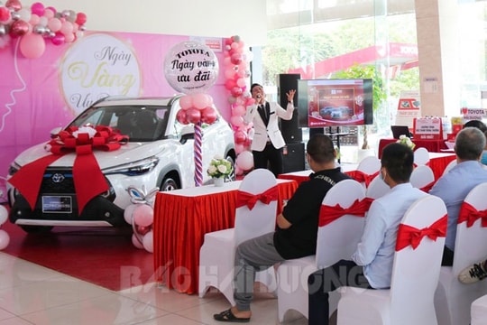 Lượng xe ô tô nhập khẩu bán ra chiếm khoảng 40-50%