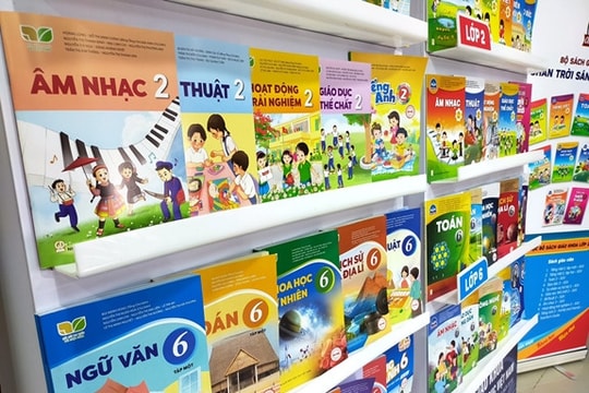 ​Trên 9.500 giáo viên tham gia Hội thảo giới thiệu sách giáo khoa lớp 8 và 11