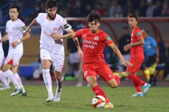 V-League đề nghị kỷ luật nặng cầu thủ triệt hạ Hoàng Đức