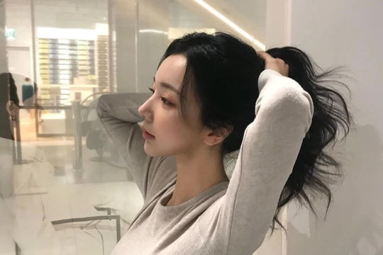 6 sai lầm của nàng công sở khi buộc tóc khiến tóc rụng lả tả, xác xơ
