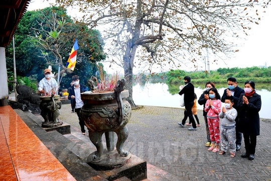 Giêng hai đi lễ chùa làng