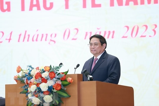 Thủ tướng Phạm Minh Chính: Tiếp tục đồng hành, quan tâm, chia sẻ, ủng hộ ngành y tế