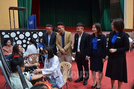 Sôi nổi "Chủ nhật đỏ" năm 2023