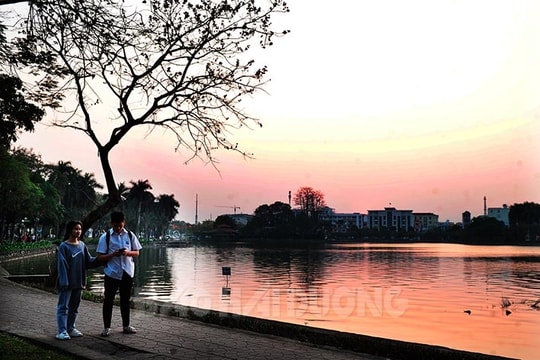 TP Hải Dương đẹp dịu dàng mùa cây thay lá